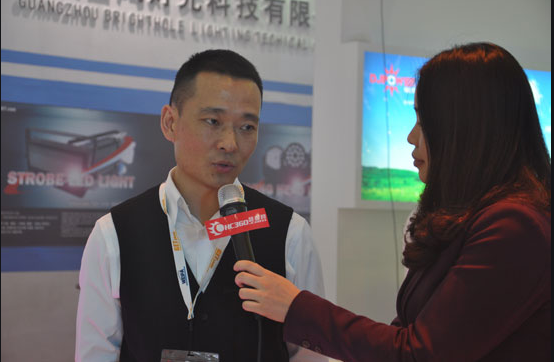 ““心里的丰碑是永远的丰碑” 对话导演张艺谋”
