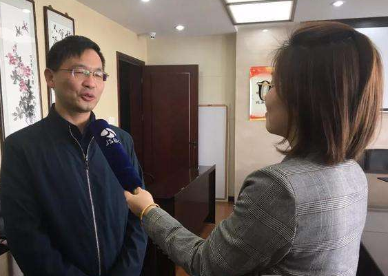 “英雄的礼赞 奋进的凯歌致敬共和国勋章、国家荣誉称号获得者”
