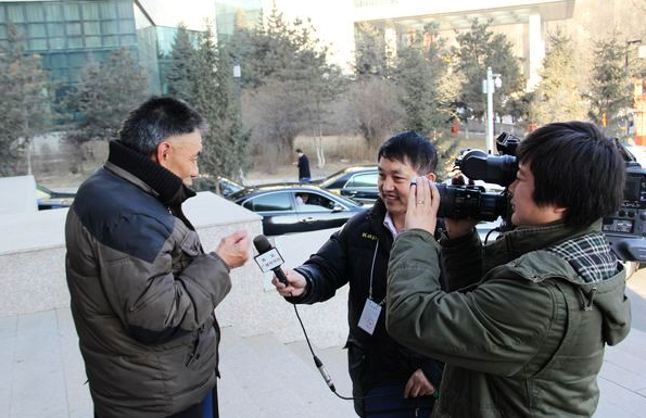 “努力推动构建互联网空间命运共同体习大大主席致第六届世界网络大会贺信引